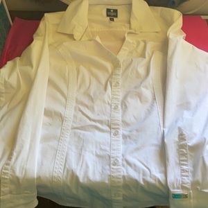 Express Essential Button-down Collard shirt